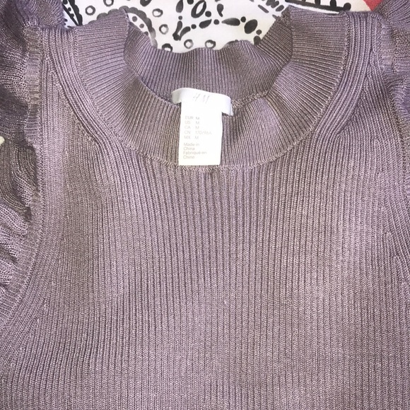 Cute knit Racerback top! - Picture 3 of 3